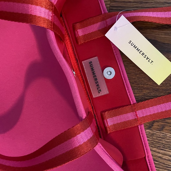 NWT Neoprene Pink/Red Tote - Picture 2 of 4